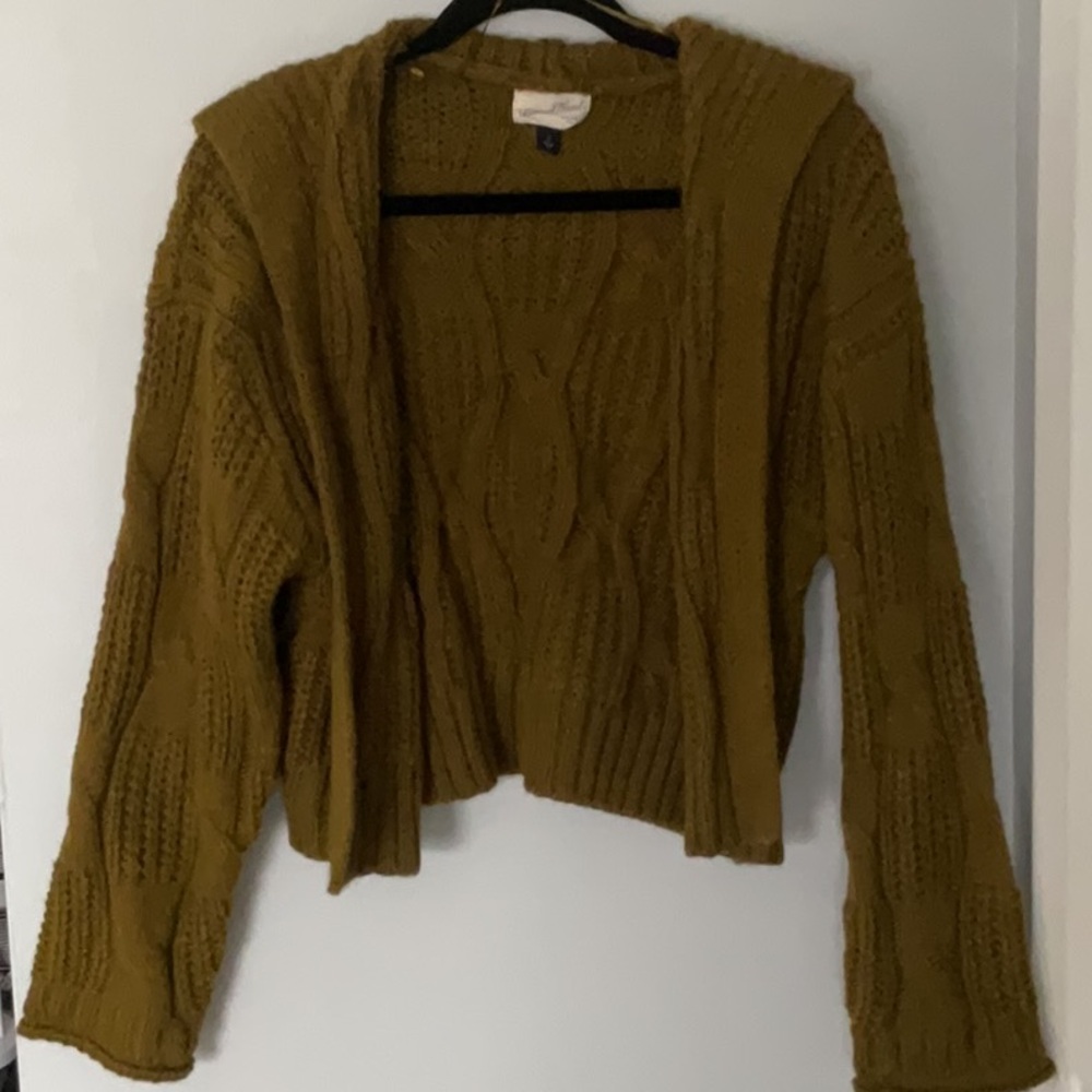 Universal Thread Green Cardigan Sweater with Ribbed Texture